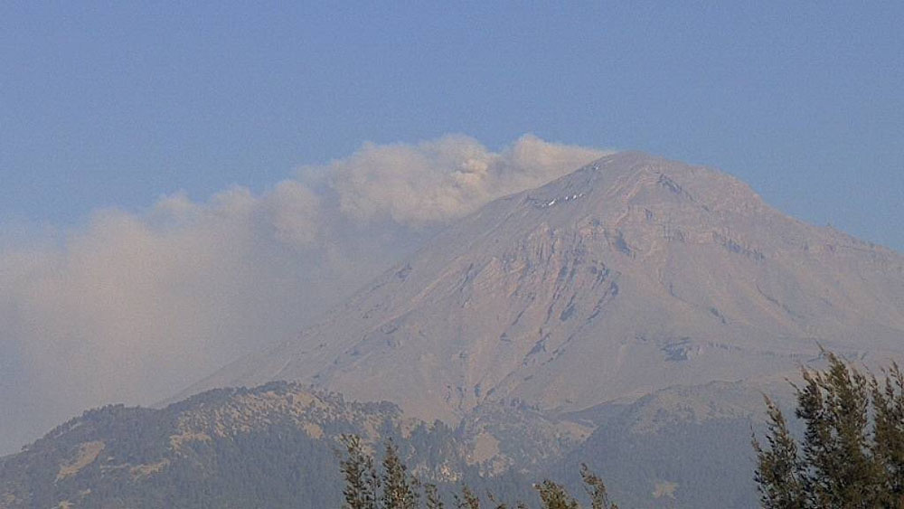 Popocatépetl emite 19 exhalaciones en las últimas 24 horas