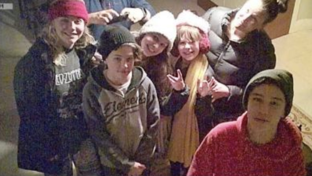 Hallan cámara oculta que grababa a familia en una residencia de Airbnb