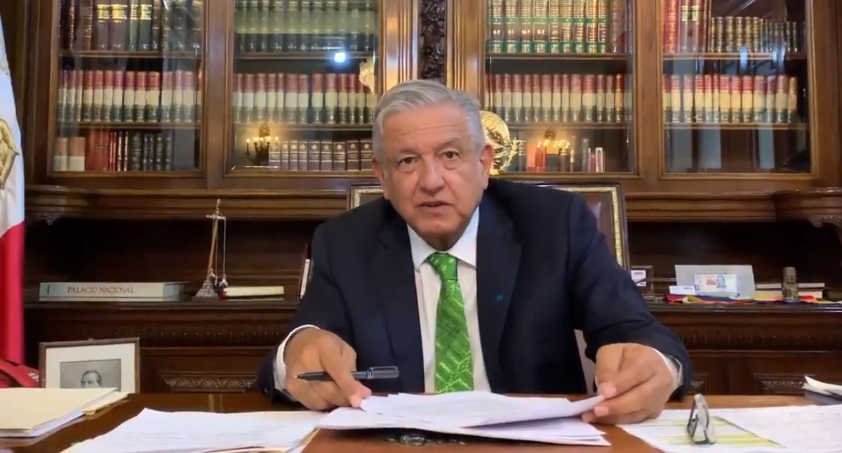 AMLO firma memorándum sobre cancelación de la Reforma Educativa AMLO firma memorándum sobre cancelación de la Reforma Educativa