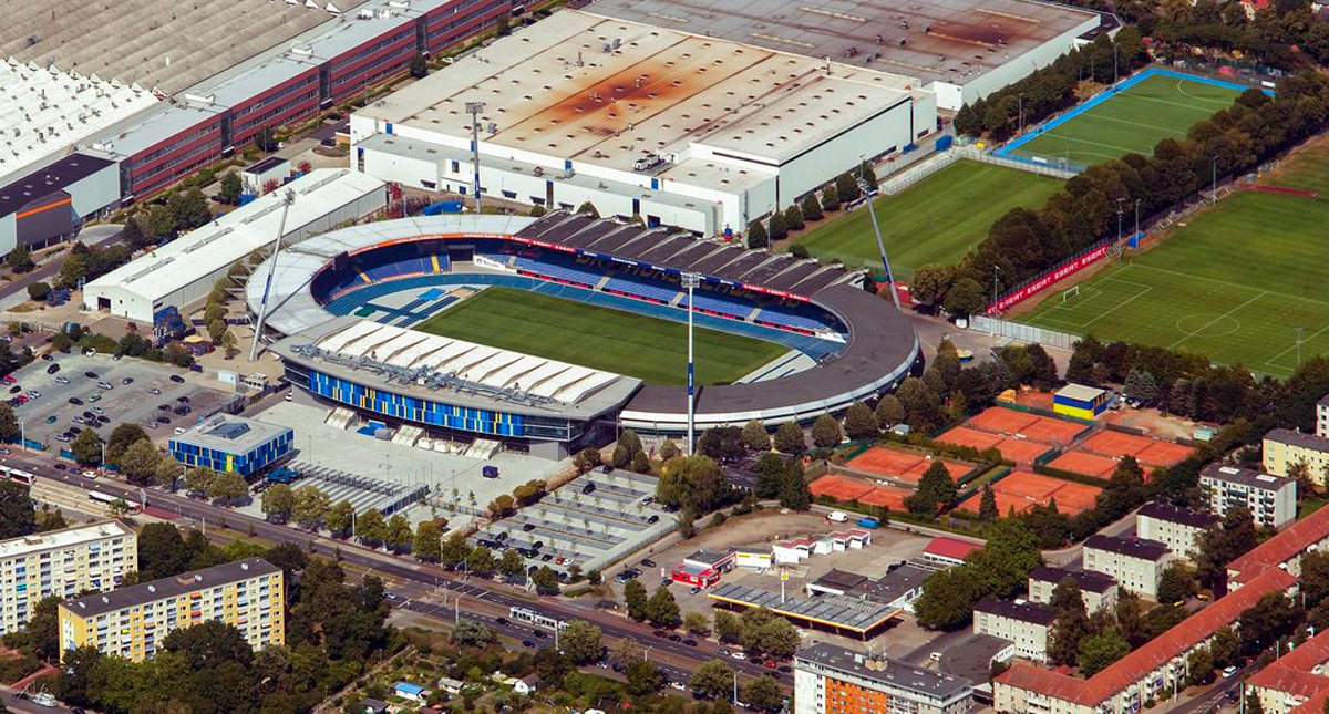 Aficionados del Benfica se equivocan de Fráncfort en su viaje