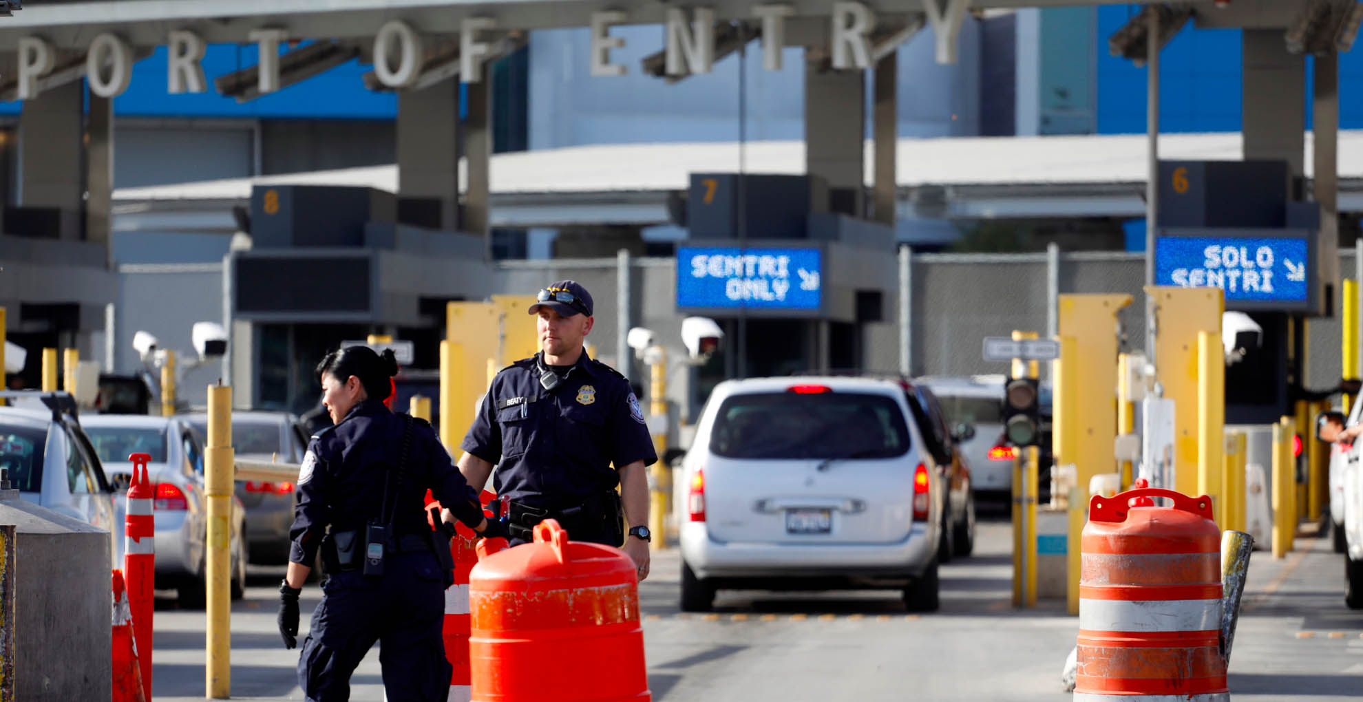 Ebrard propone a Pompeo que medidas contra el COVID-19 no paralicen la frontera Ebrard propone a Pompeo que medidas contra el COVID-19 no paralicen la frontera