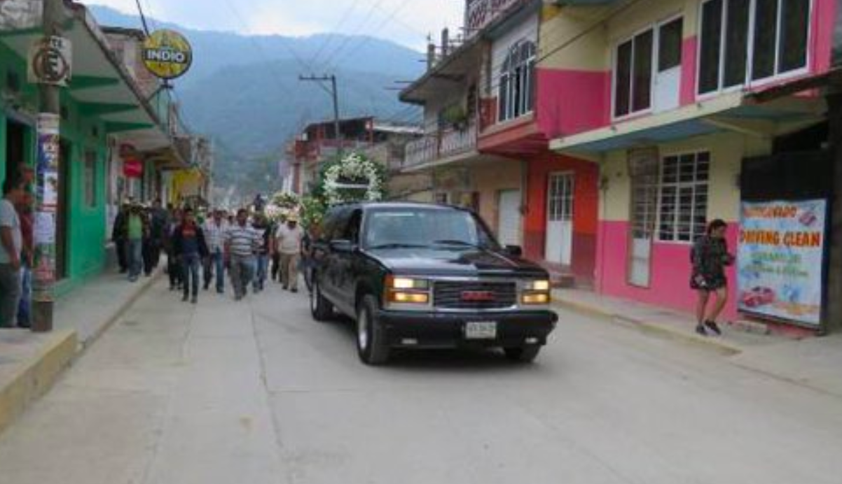 Dos personas lesionadas por pirotecnia durante funeral de alcaldesa