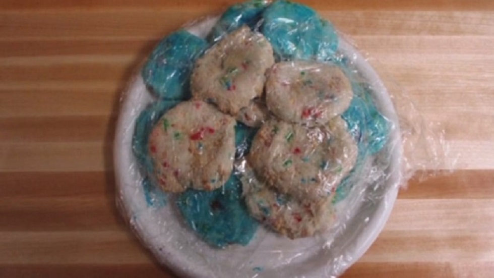 Pareja dio galletas con laxantes a manifestantes para librarse de ellos