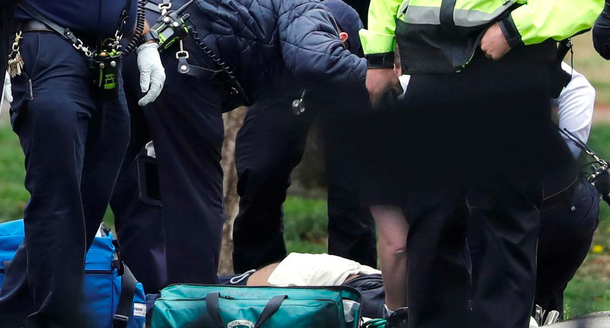 Hombre se prende fuego frente a la Casa Blanca