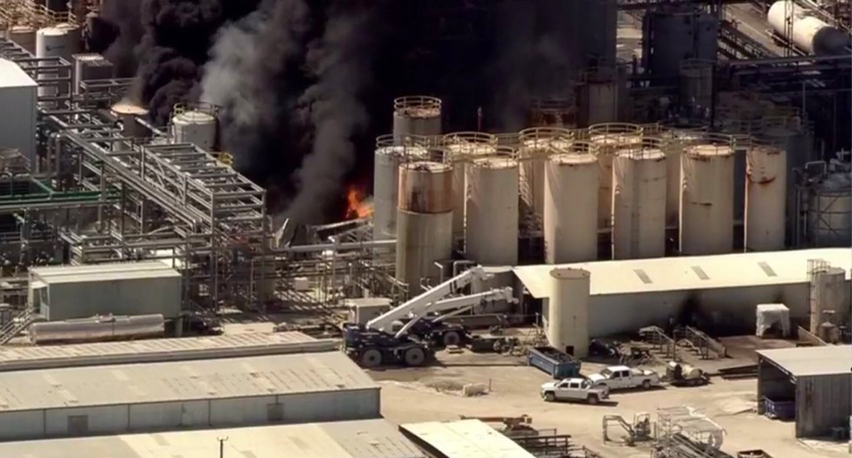 #Video Incendio en planta química de Texas