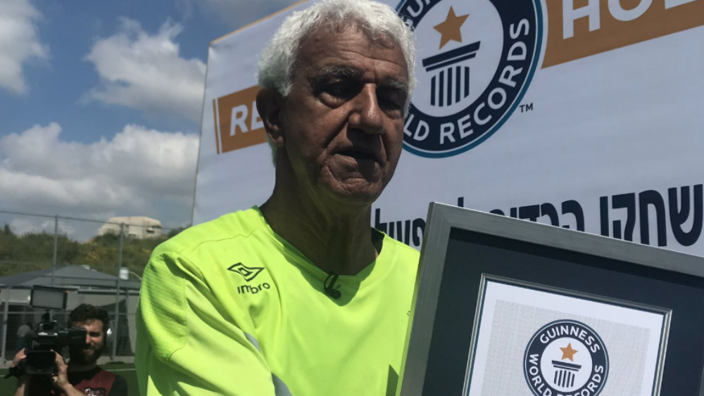 El jugador más longevo en disputar un partido de futbol