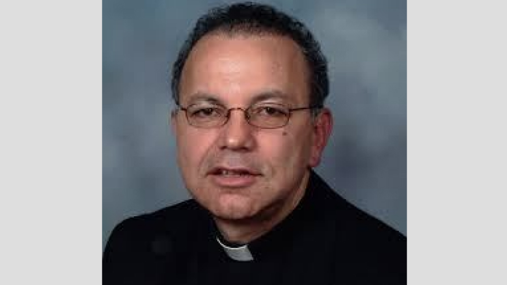 Relevan en Texas a sacerdote acusado de abuso sexual