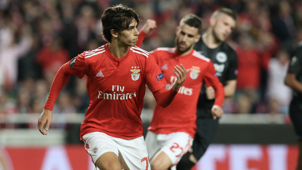 Benfica y el joven Joao Félix dejan herido al Eintracht