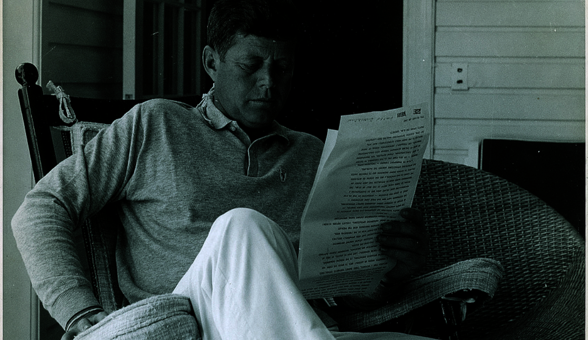 Revelan fotos inéditas de John F. Kennedy