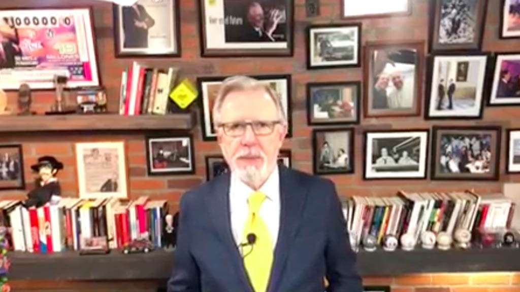 ¡Las noticias! Trump le da a México un año para resolver migración y tráfico de drogas