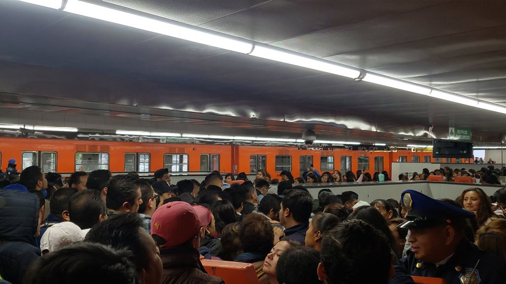 Restablecen servicio en Línea 9 del Metro tras falla