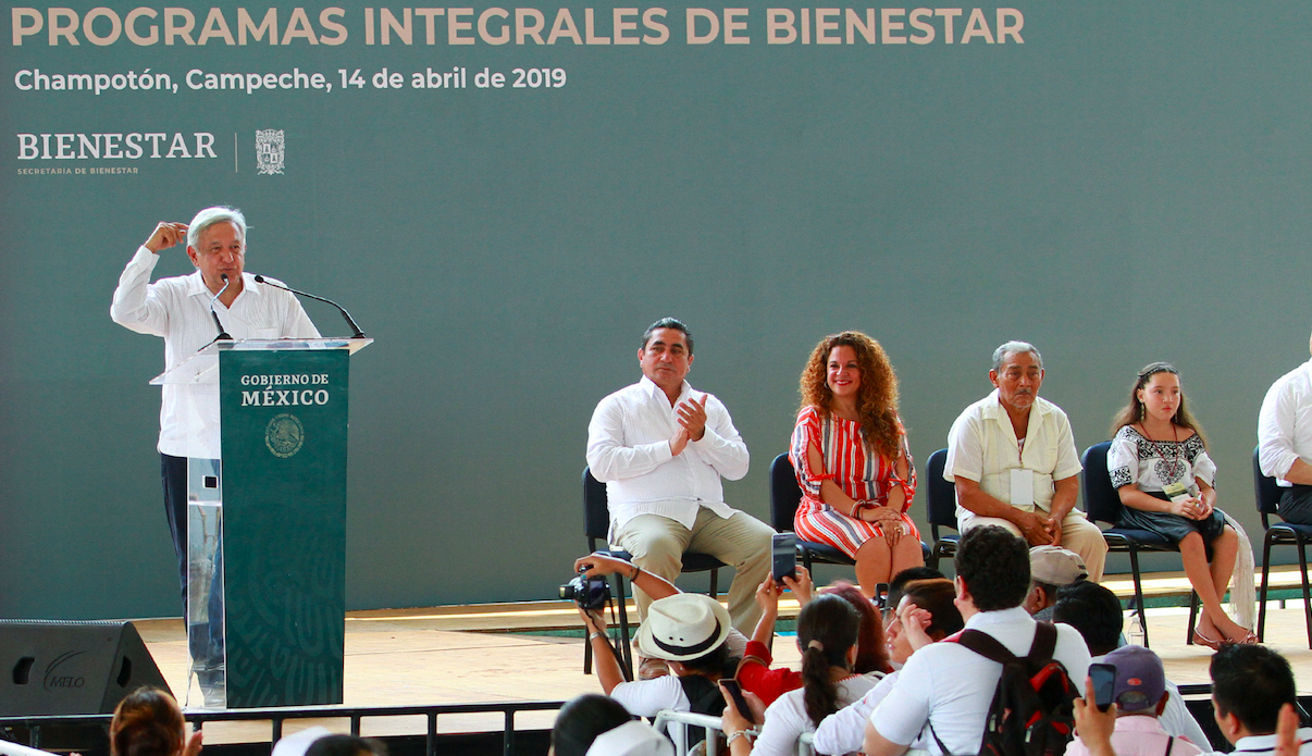 Gobierno revelará qué gasolineras venden combustible a precios elevados