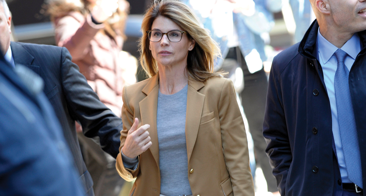 Lori Loughlin podría pasar hasta 40 años de cárcel tras ser acusada de lavado de dinero