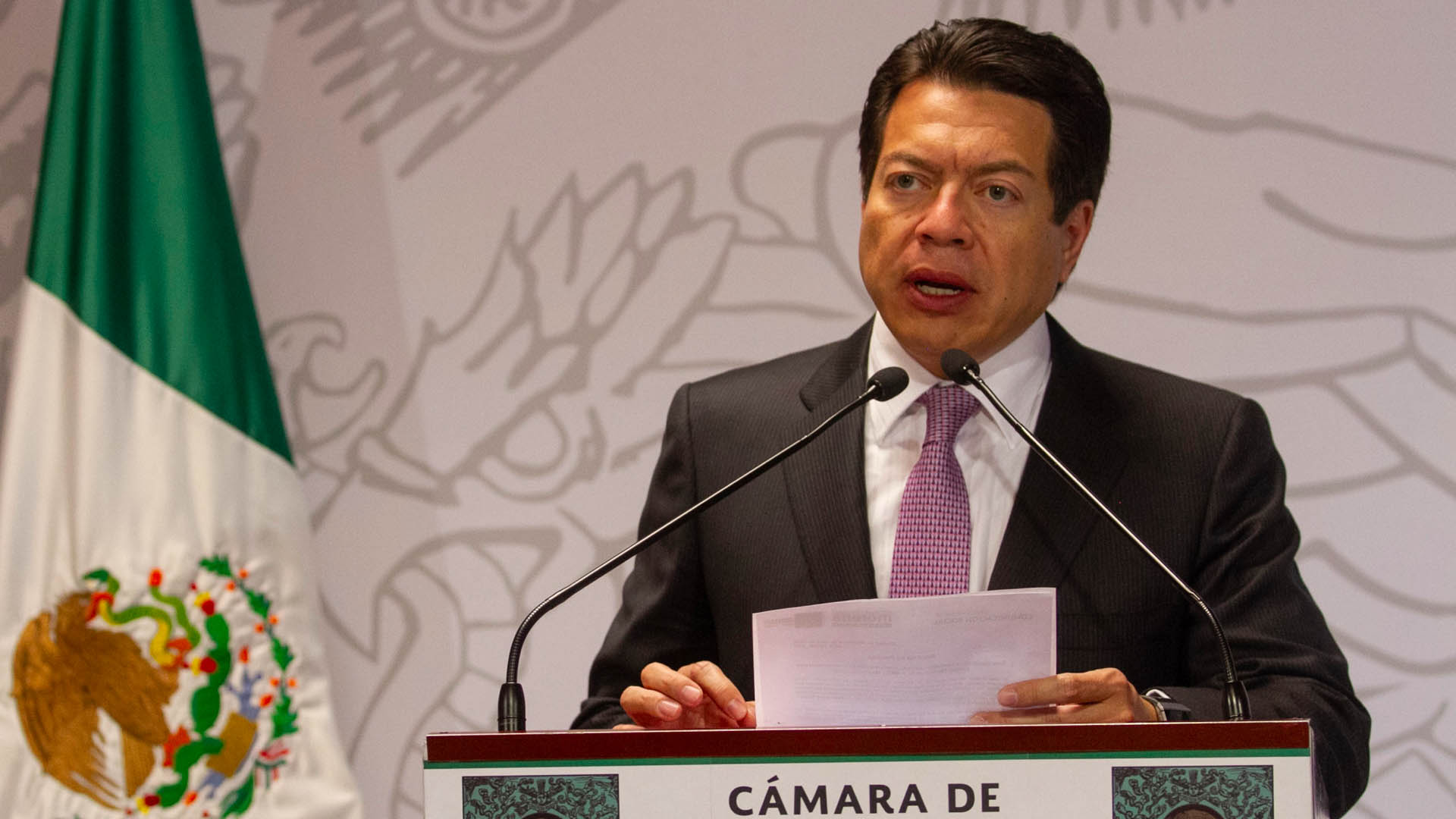 Mario Delgado pide a la Coordinadora que los dejen aprobar la reforma educativa