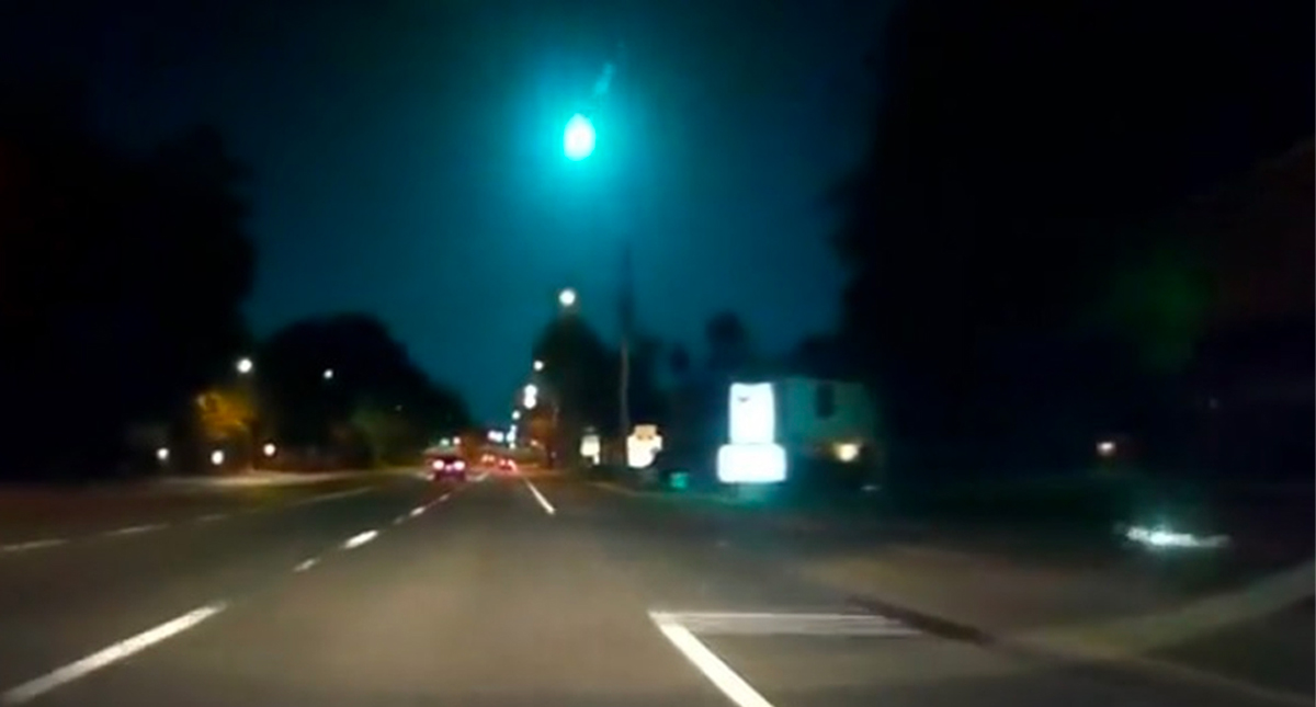 #Video Captan caída de meteorito en Florida