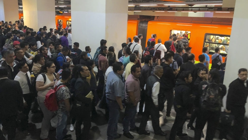 Alta concentración de usuarios en líneas 1, 3, 7 y A del Metro