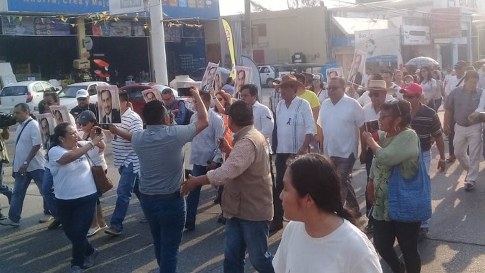 Marchan en Minatitlán para exigir mayor seguridad