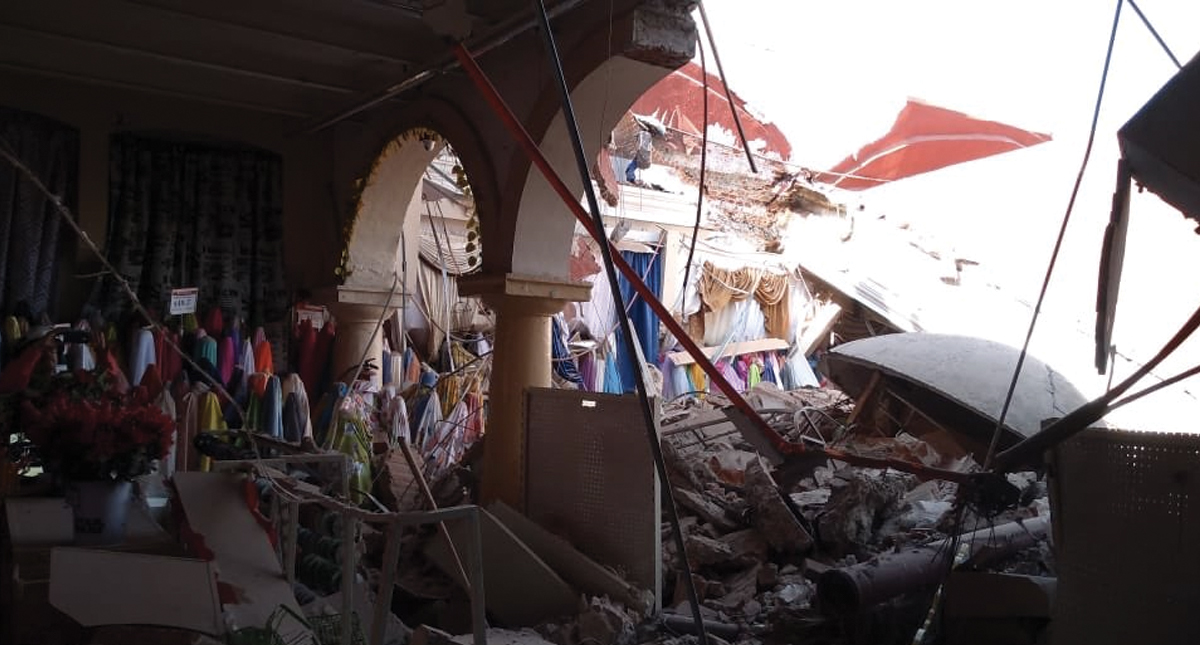 #Video Colapsa techo de tienda en Cuautla