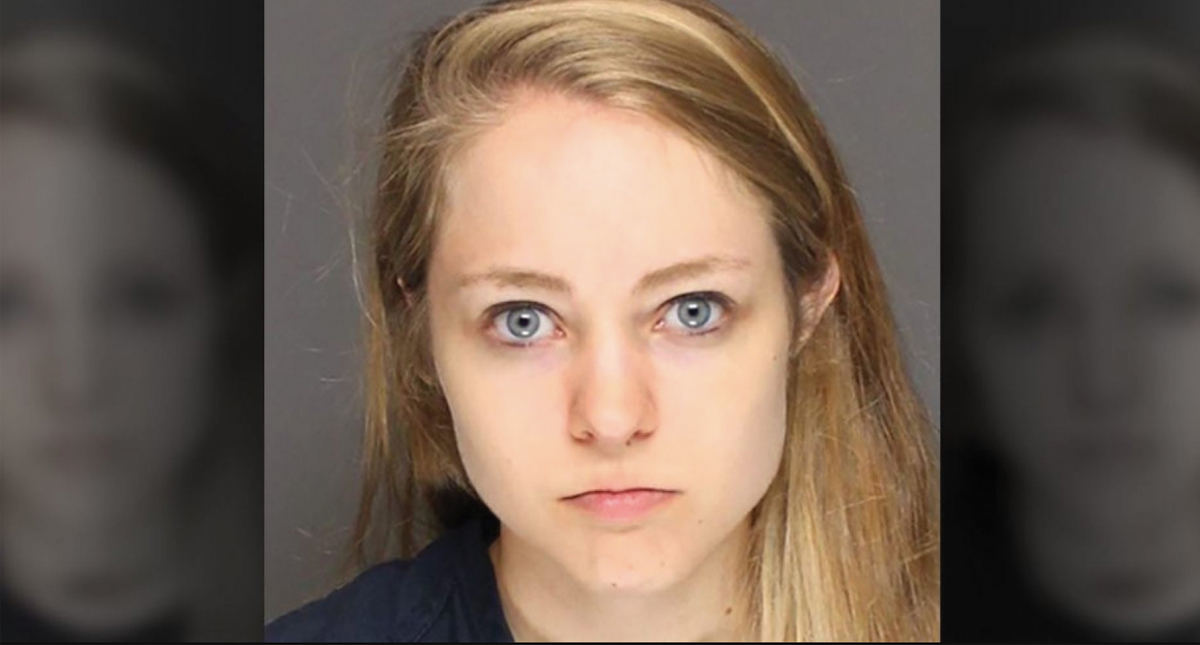 Sentencian a mujer que tenía 64 gatos muertos en su casa Sentencian a mujer que tenía 64 gatos muertos en su casa