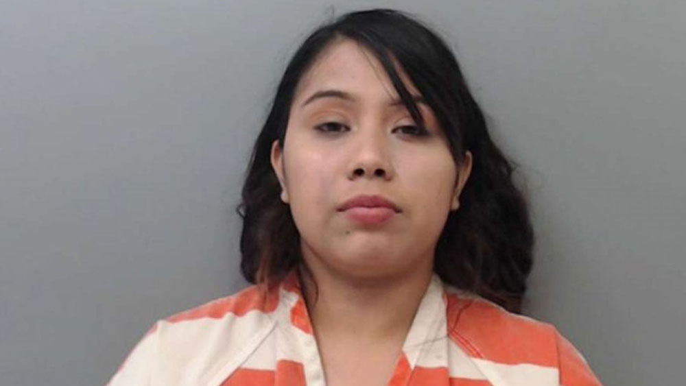 Mujer golpea a esposo por no contestarle si estaba bonita