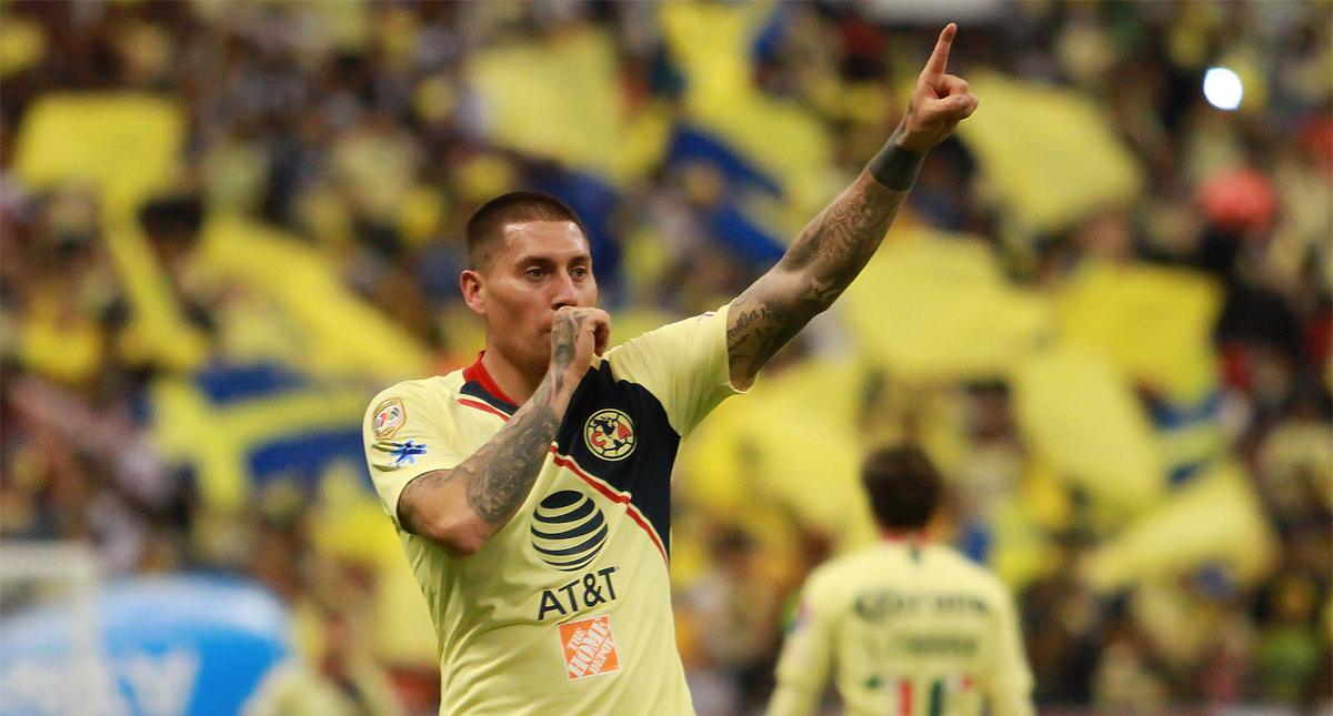 Nico Castillo será titular para enfrentar a Santos Laguna