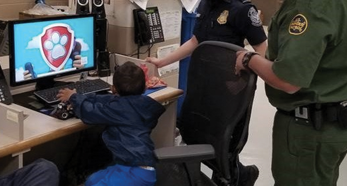 Patrulla Fronteriza encuentra a niño migrante abandonado en Texas