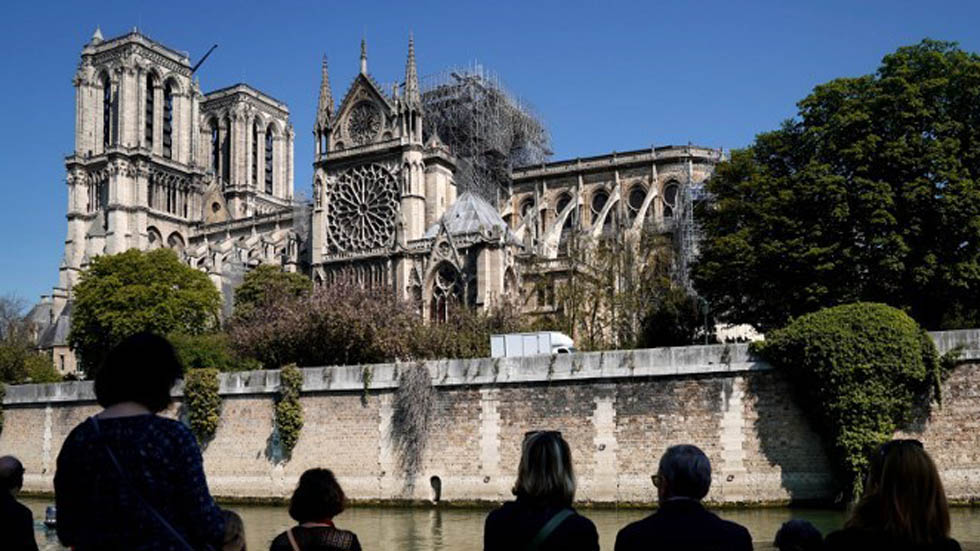 Resguardan cuadros de Notre-Dame en el Museo del Louvre - notre-dame-tras-incendio