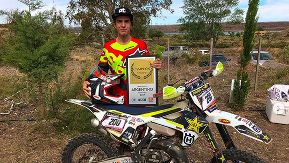 #Video Muere piloto de 18 años tras caída en competencia