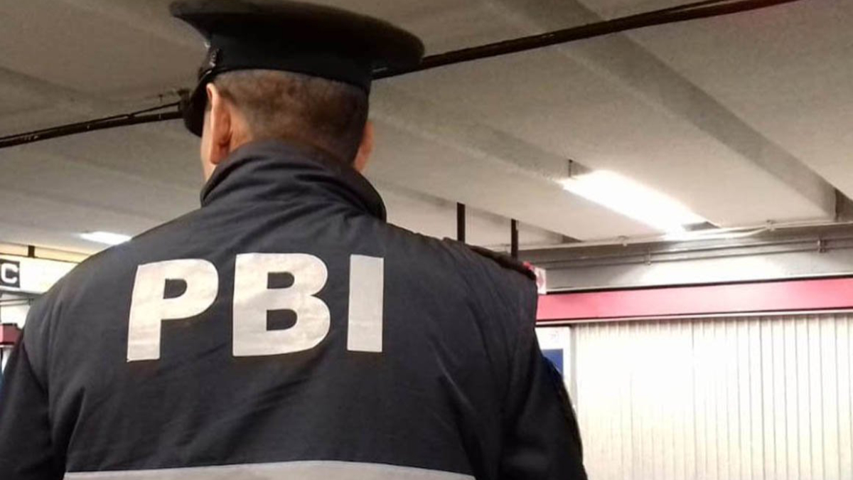 Noquean a policía en el Metro Salto del Agua