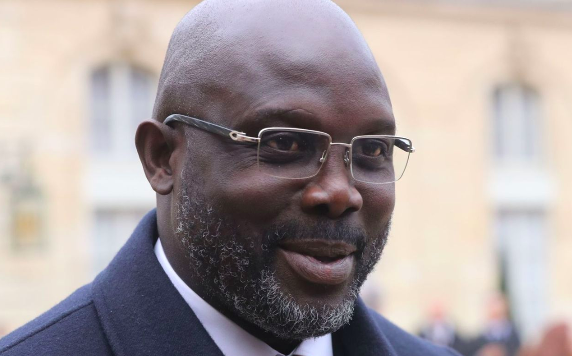 Serpientes impiden al presidente de Liberia entrar a su despacho