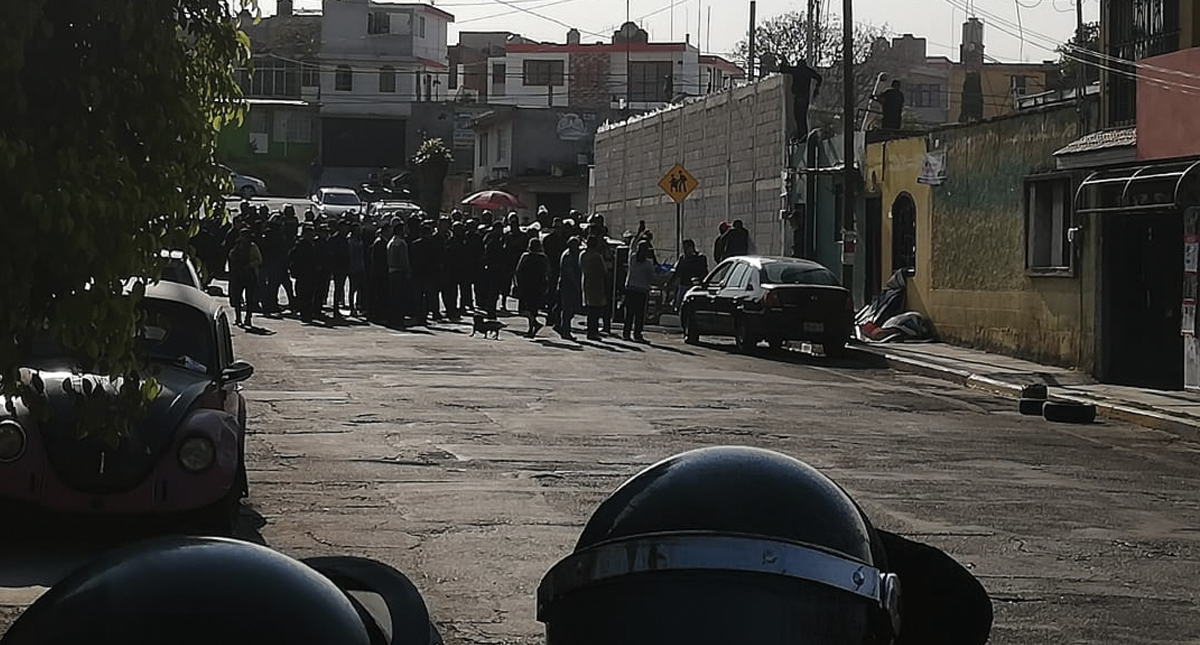 #Video Desalojo en Puebla deja cinco lesionados y un detenido