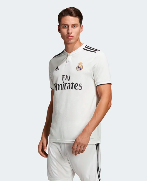Los equipos europeos con más ventas de camisetas en 2018 - real-madrid-camiseta