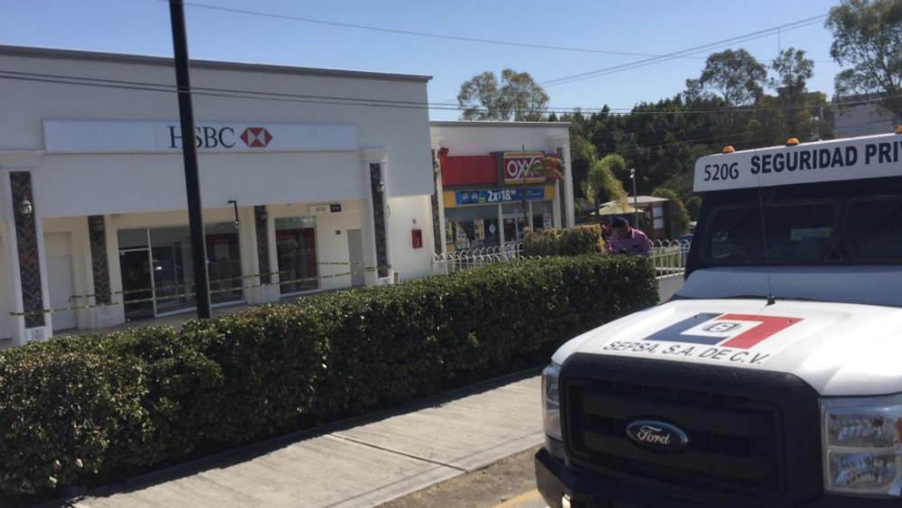 Roban casi 4 mdp a camioneta de valores en Querétaro