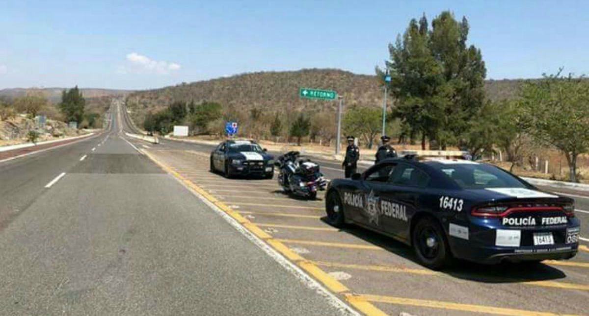 Detienen a dos por robo de camioneta en Guerrero