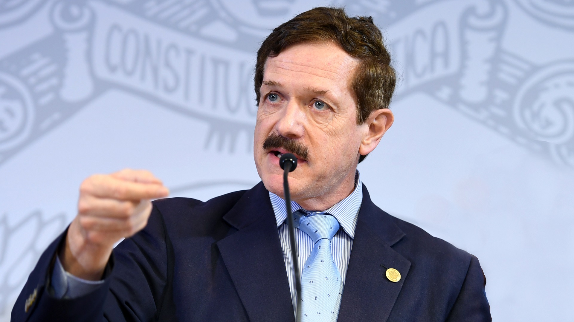 Toca al gobierno dar certidumbre a empleos e inversiones: PAN