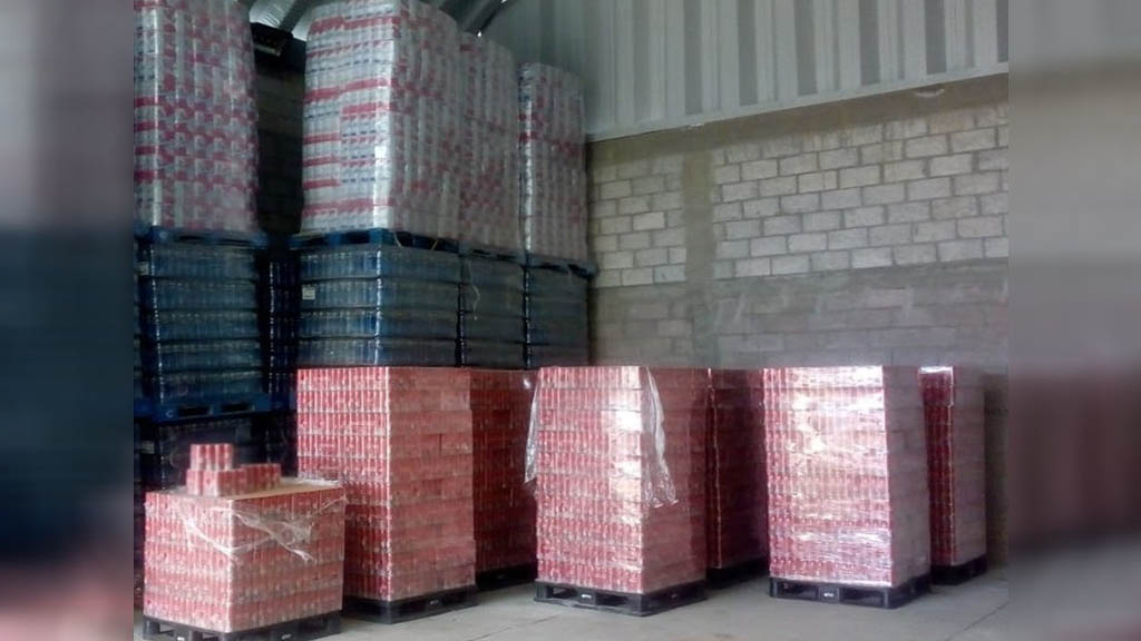 Recuperan tráiler con refrescos en Chalco y detienen a cinco