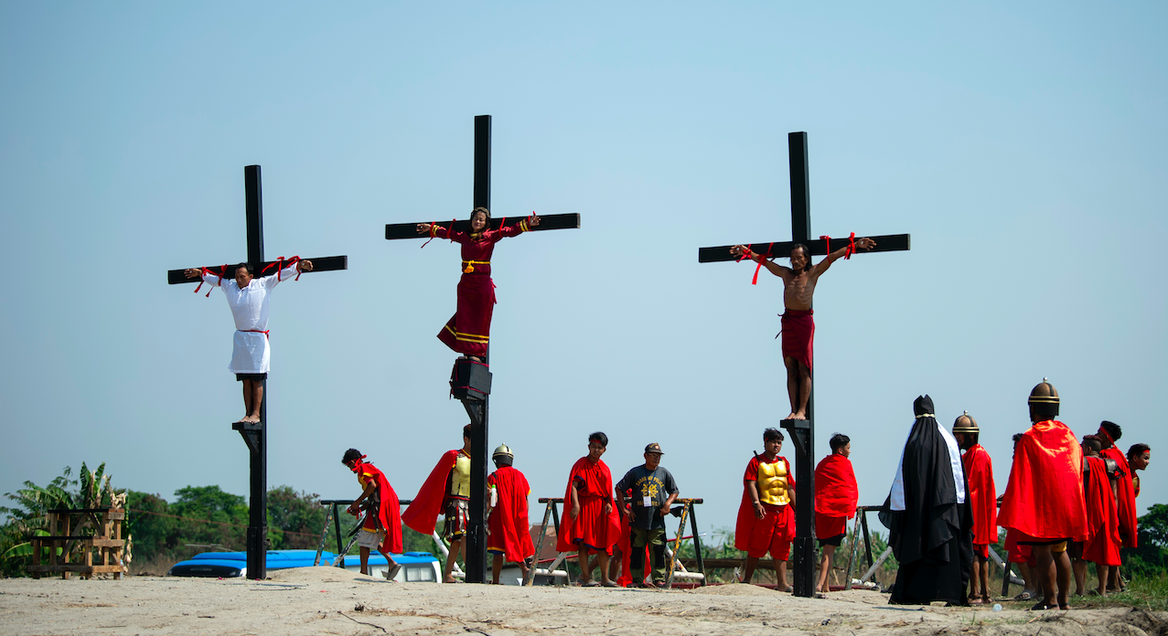 Realizan viacrucis en Filipinas