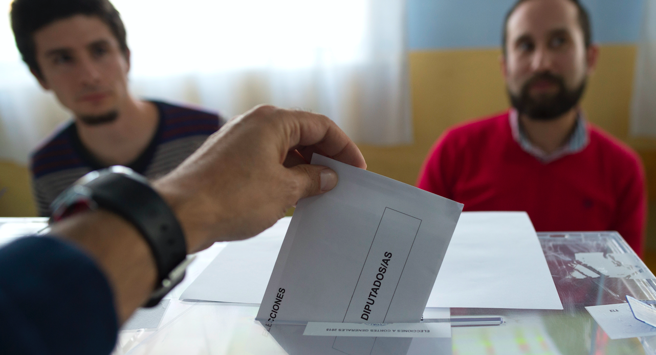 Elecciones en España: Pedro Sánchez se perfila como ganador y ultraderecha avanza