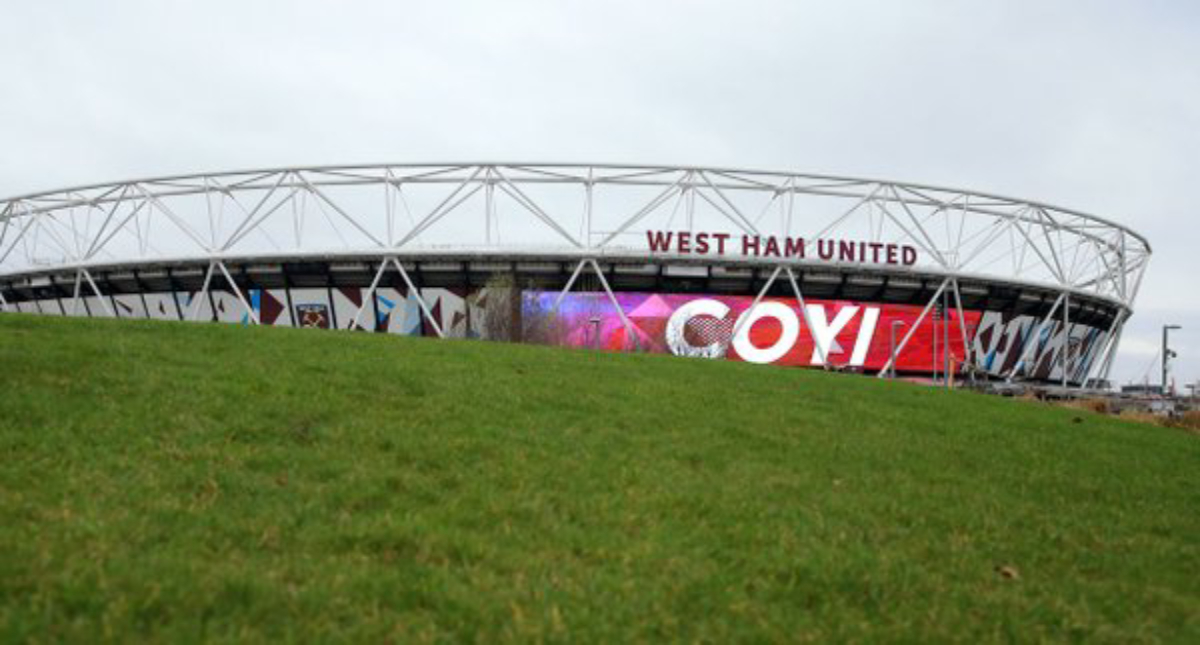 West Ham sanciona de por vida a fanáticos por cantos antisemitas