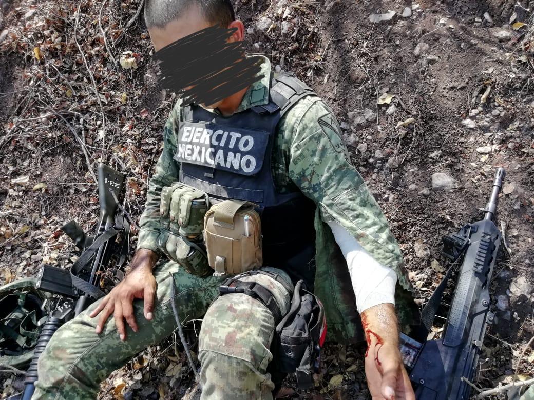 Dos militares heridos tras enfrentamiento con hombres armados en Michoacán