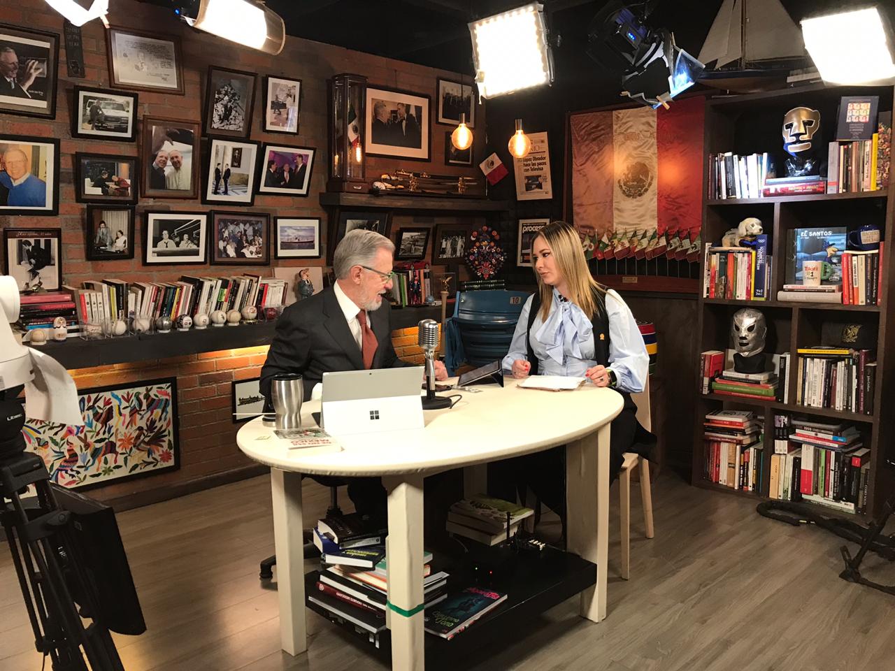 Diputada defiende propuesta para retirar monumentos de Cortés y Colón Diputada defiende propuesta para retirar monumentos de Cortés y Colón