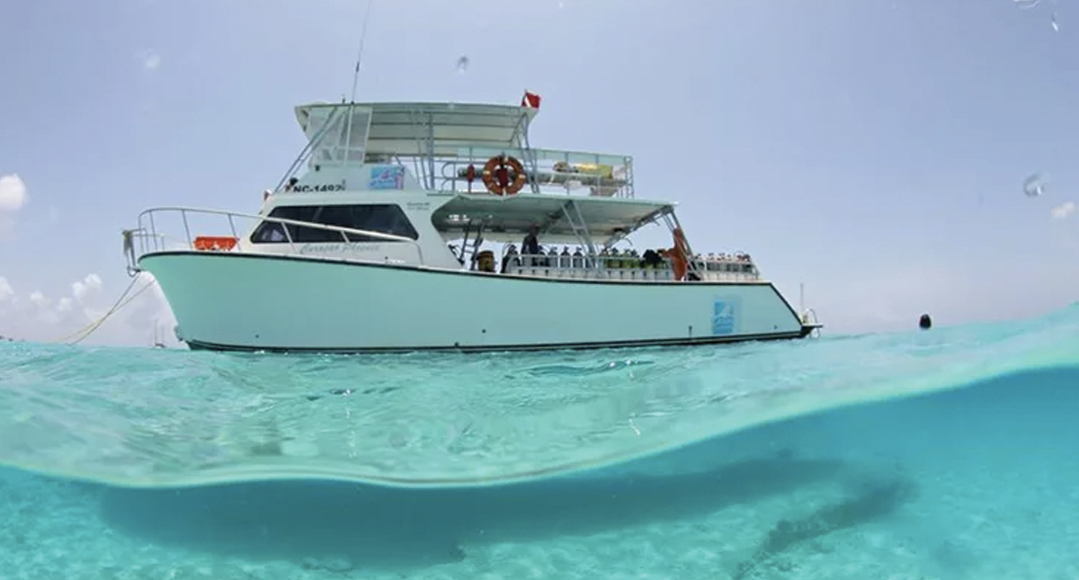 Yates de lujo para rentar en el Caribe - yate-curazao