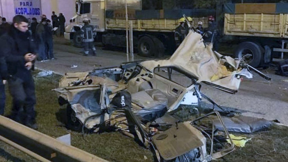 Suspenden a 12 policías en Argentina por muerte de cuatro jóvenes Suspenden a 12 policías en Argentina por muerte de cuatro jóvenes