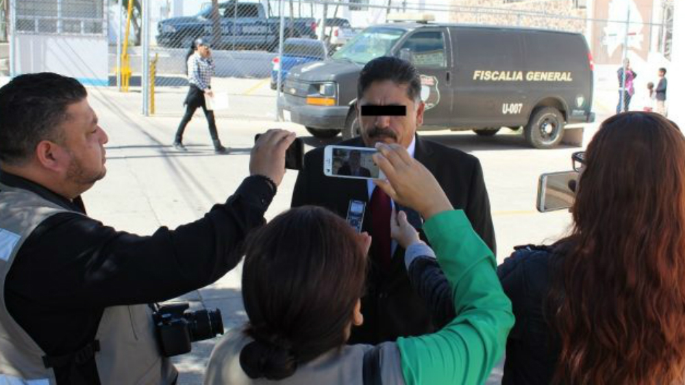 A proceso alcalde de Morena en Chihuahua por engomados ‘chuecos’