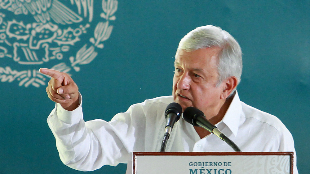 Reclaman antorchistas a López Obrador en Querétaro