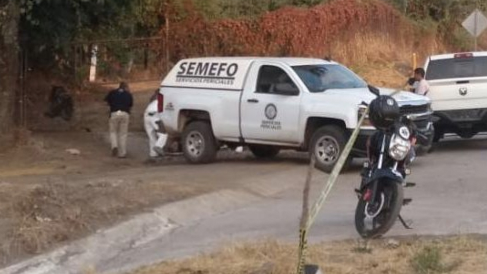 Encuentran cinco cuerpos calcinados dentro de vehículo en Michoacán