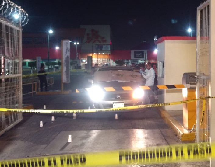 Asesinan a pareja en Gustavo A. Madero - balacera-plaza-oriente-gam-1