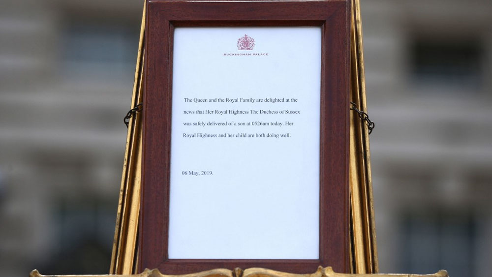 Bebé del príncipe Harry y Meghan rendirá cuentas al fisco de EE.UU.