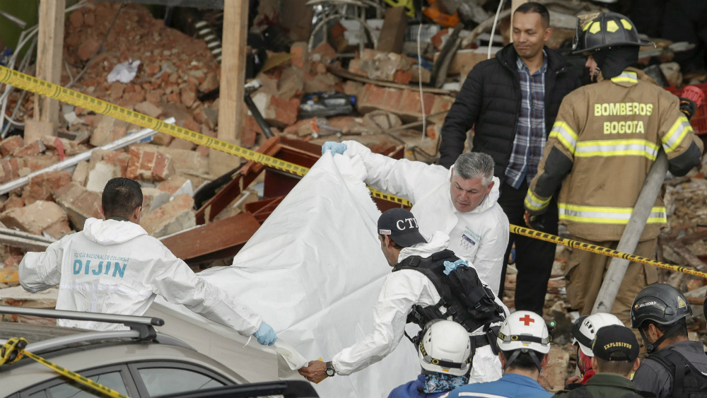 Cuatro muertos y 30 heridos por explosión en fábrica en Bogotá