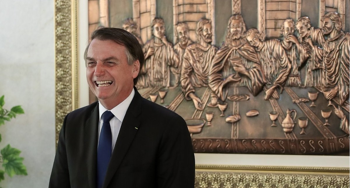 Bolsonaro deberá indemnizar a diputada por insultarla